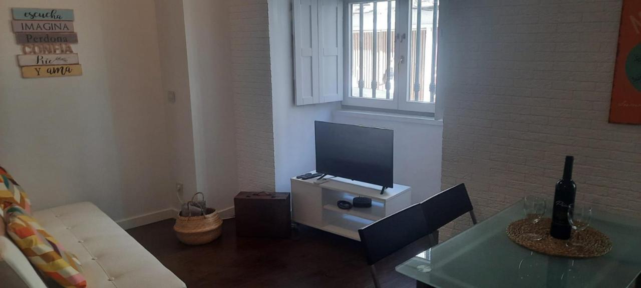 Apartamento Lud - Santos Daire Lisboa Oda fotoğraf